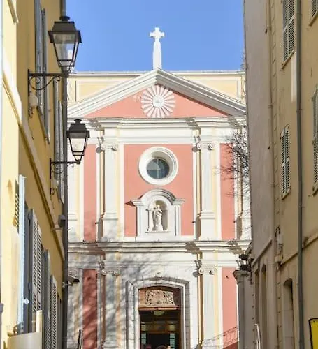 Daire Old Town Superb New Flat, For 3, Ac, Wi-fi *