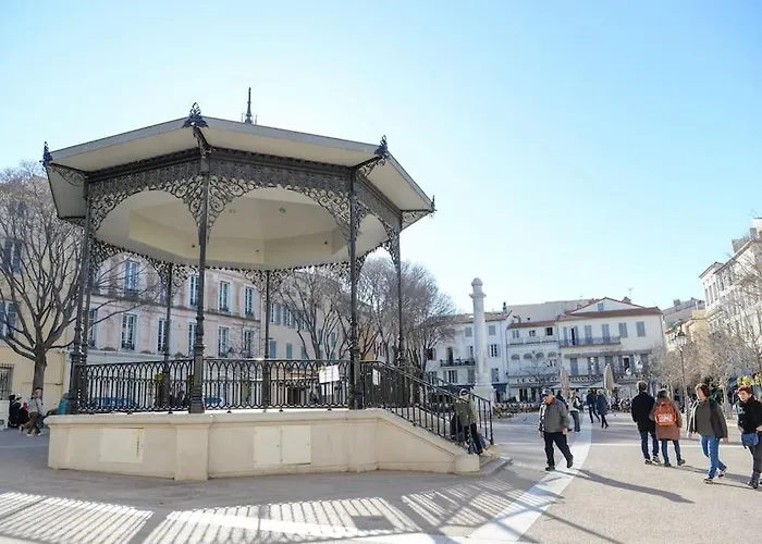 Old Town Superb New Flat, For 3, Ac, Wi-fi Antibes