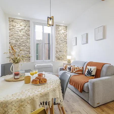 شقة Old Town Superb New Flat, For 3, Ac, Wi-fi
