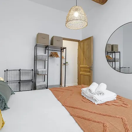 شقة Old Town Superb New Flat, For 3, Ac, Wi-fi أنتيب