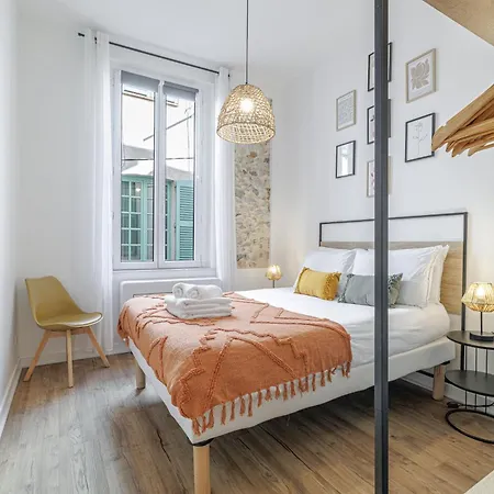 Old Town Superb New Flat, For 3, Ac, Wi-fi *